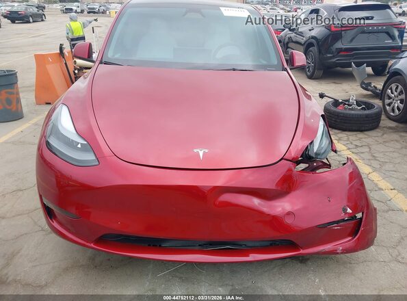 7SAYGDEF9RF160544 2024 TESLA MODEL Y Красный Вид задней части салона
