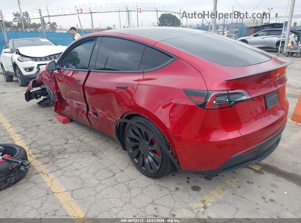 7SAYGDEF9RF160544 2024 TESLA MODEL Y Красный Задняя левая четверть