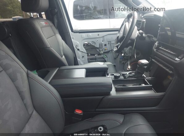 7SVAAABA4RX044848 2024 TOYOTA SEQUOIA White Vista interior delantera