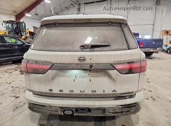 7SVAAABA4TX083561 2026 TOYOTA LIMITED White Widok z tyłu