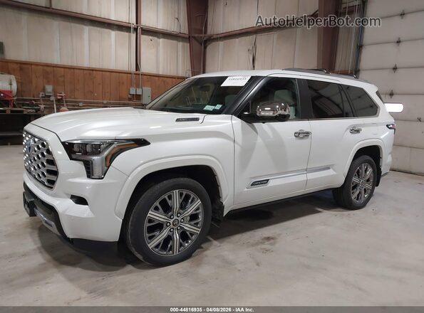 7SVAAABA8RX035182 2024 TOYOTA SEQUOIA White Przód lewy