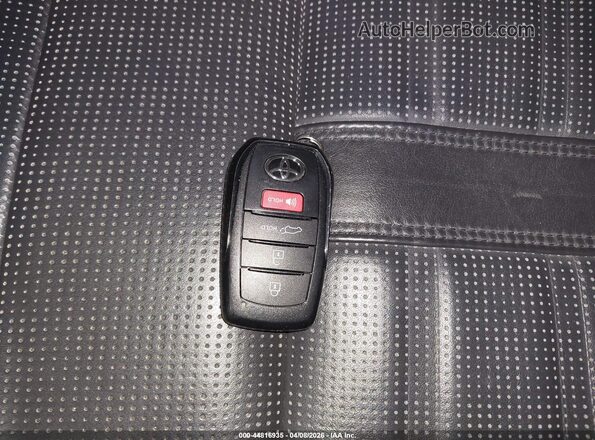 7SVAAABA8RX035182 2024 TOYOTA SEQUOIA White Widok deski rozdzielczej