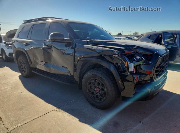 7SVAAABA9TX080574 2026 TOYOTA SEQUOIA Black Delantero derecho