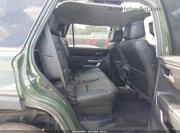 7SVAAABAXPX019031 2023 TOYOTA SEQUOIA Green Vista de la etiqueta del VIN