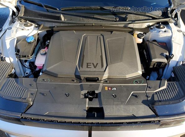 7YAKN4DA2TY048439 2026 HYUNDAI IONIQ Серый Вид подкапотного пространства