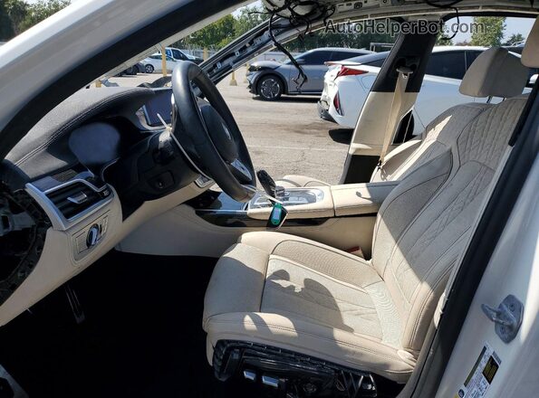 WBA7T2C07MCF88819 2021 BMW 7 SERIES White Dashboard view