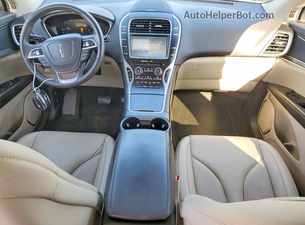 2LMPJ6K93KBL24815 2019 LINCOLN NAUTILUS White 