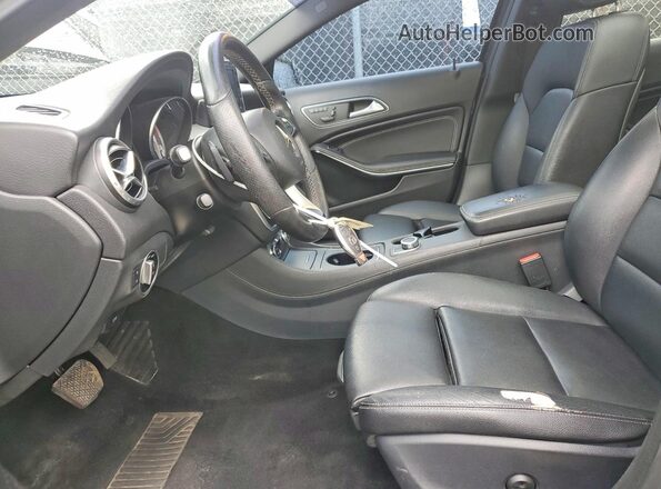 WDCTG4GB4HJ297541 2017 MERCEDES-BENZ GLA-CLASS Black 