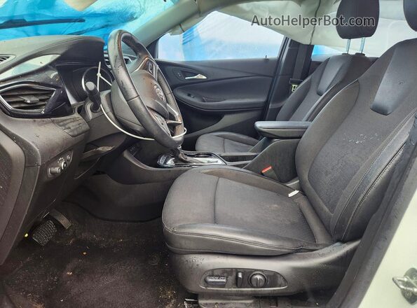 KL4MMESL2PB155037 2023 BUICK ENCORE Cream Widok deski rozdzielczej