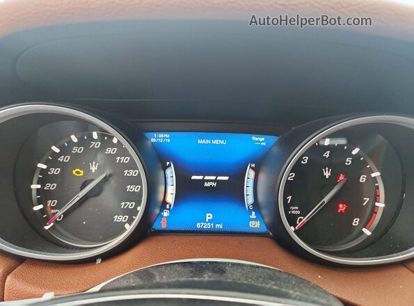ZN661XUA1JX270526 2018 MASERATI LEVANTE Blue Widok tylnych siedzeń