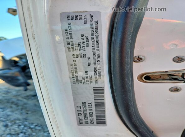 1C6RR6FT9LS150139 2020 RAM 1500 White სალონის 360-გრადუსიანი ხედი