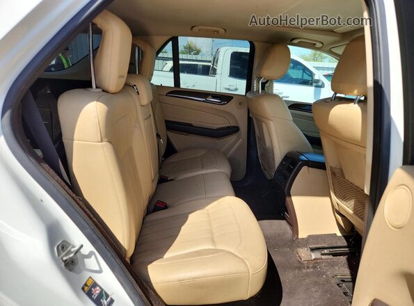 4JGDA5HB5HA816544 2017 MERCEDES-BENZ GLE Silver Vista del compartimento del motor