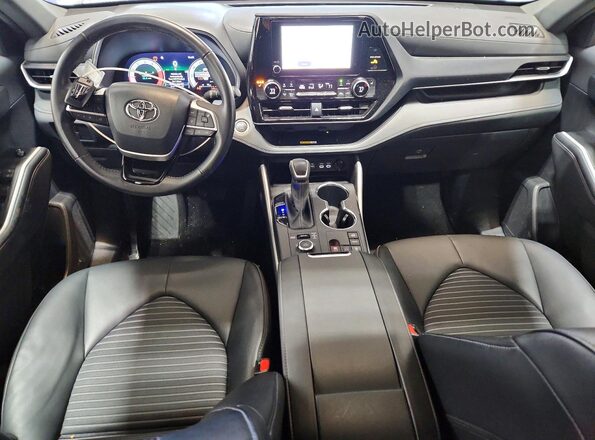5TDKDRBH4SS577635 2025 TOYOTA HIGHLANDER Silver Dashboard view