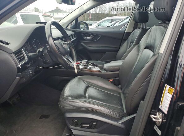 WA1LAAF78HD004316 2017 AUDI Q7 Black Widok deski rozdzielczej