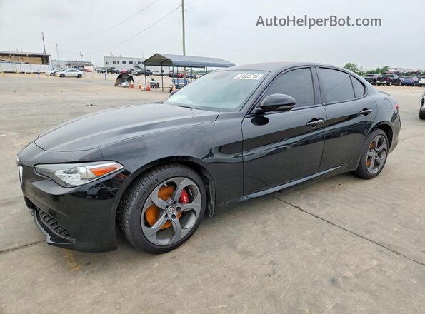 ZARFAEDN1J7588192 2018 ALFA ROMEO GIULIA Black 