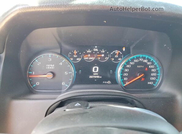 1GKS1HKJ6JR224689 2018 GMC YUKON Черный Вид задних сидений