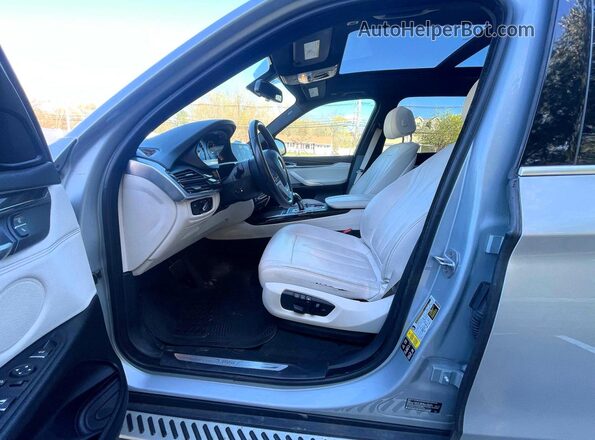 5UXKR0C57H0V66589 2017 BMW X5 Silver 