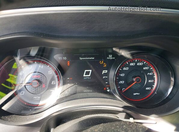 2C3CDXGJ8JH180001 2018 DODGE CHARGER Blue Հետևի նստատեղերի տեսք