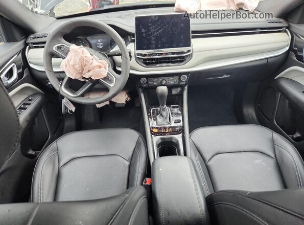 3C4NJDCN1ST579300 2025 JEEP COMPASS Black 