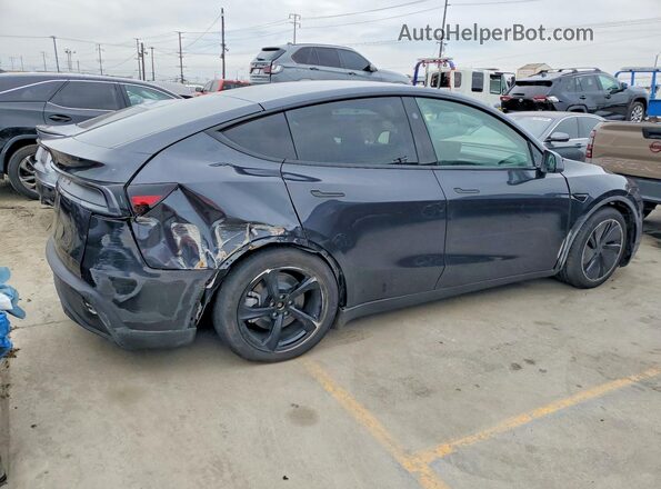 7SAYGDED1TF537387 2026 TESLA MODEL Y Gray Front right