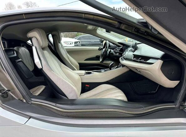 WBY2Z2C52GV675023 2016 BMW I8 Серебряный Вид задних сидений