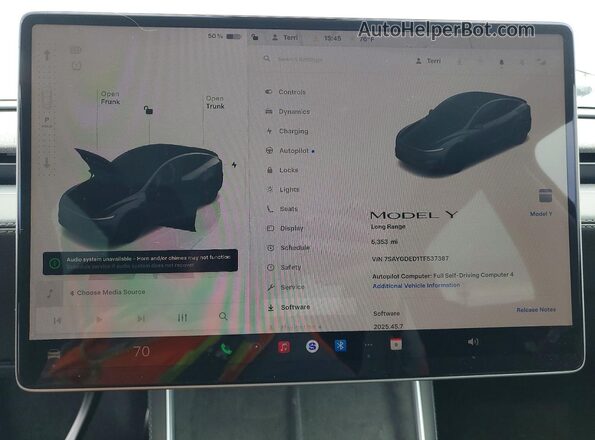 7SAYGDED1TF537387 2026 TESLA MODEL Y Gray Rear seats view