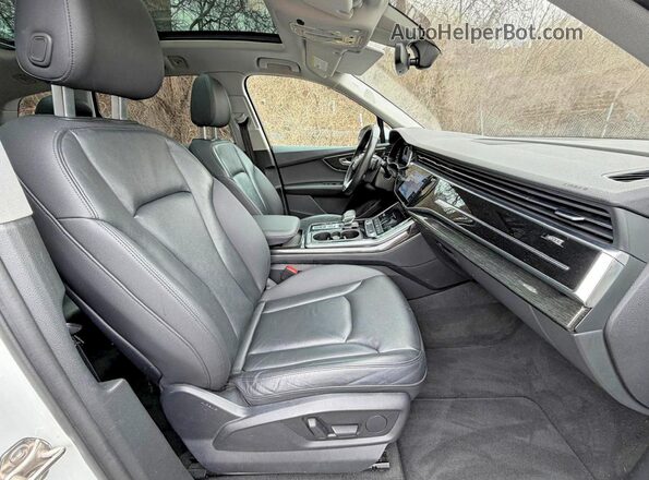 WA1LXAF71MD017482 2021 AUDI Q7 White უკანა ხედი