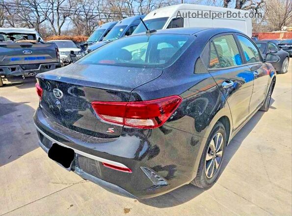 3KPA24AD4ME381095 2021 KIA RIO Black Front view