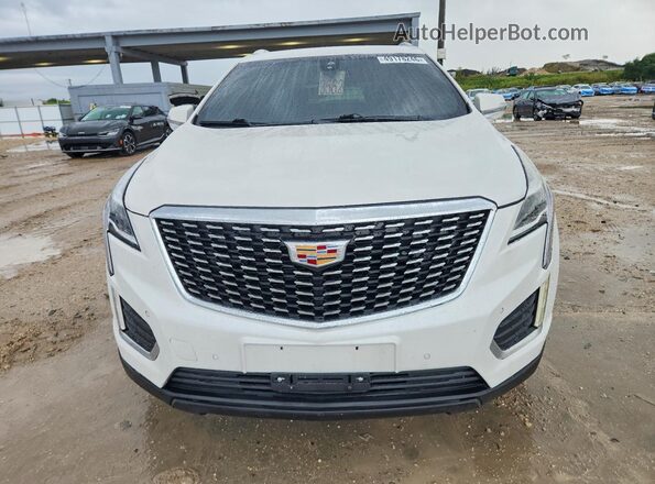 1GYKNAR49NZ164642 2022 CADILLAC XT5 White Rear view