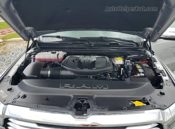 1C6SRFJPXTN255511 2026 RAM 1500 Silver 