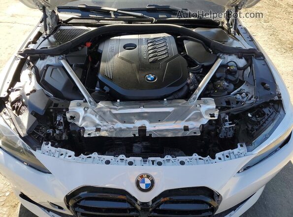 WBA13AR02MCG39571 2021 BMW M4 White Engine compartment view