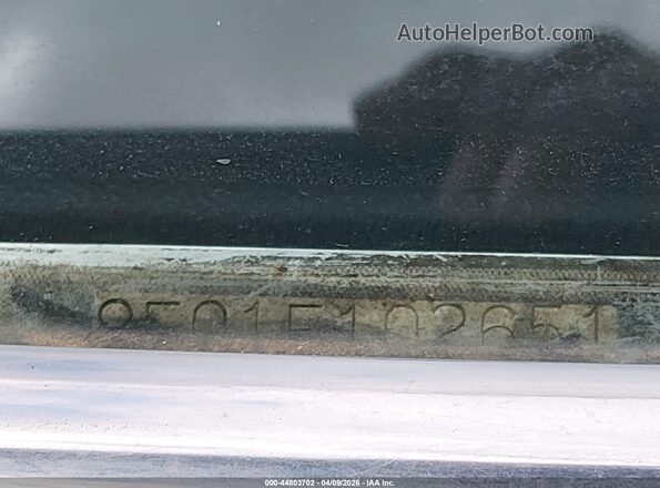 9F01F102651       1970 FORD MUSTANG Белый Вид подкапотного пространства