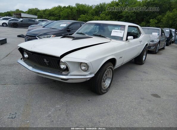 9F01F102651       1970 FORD MUSTANG Белый Передняя левая четверть