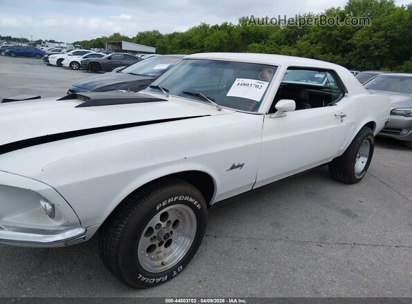 9F01F102651       1970 FORD MUSTANG Белый Панорамный вид салона 360°