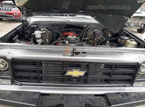 CKL186F176534 1976 CHEVROLET BLAZER Charcoal Engine compartment view