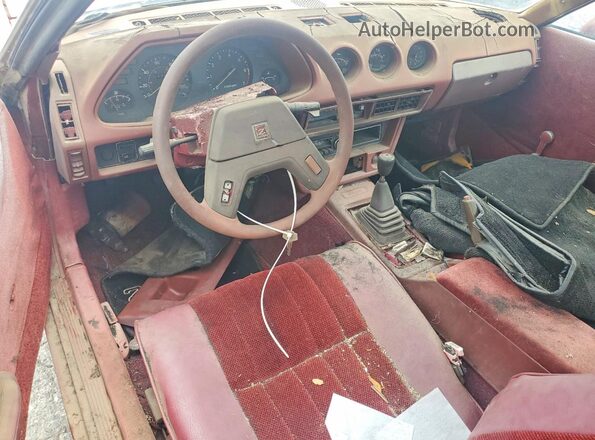 HS130105656 1979 NISSAN 280Z Burgundy Առջևի վահանակի տեսք