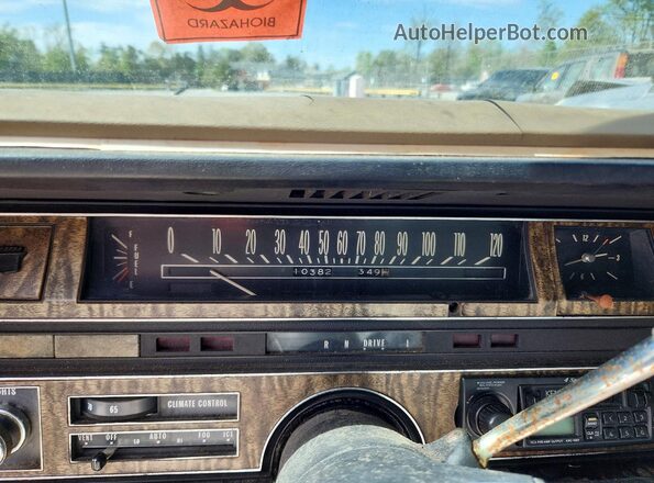 J0294148 1970 CADILLAC DEVILLE Зеленый Вид щитка приборов
