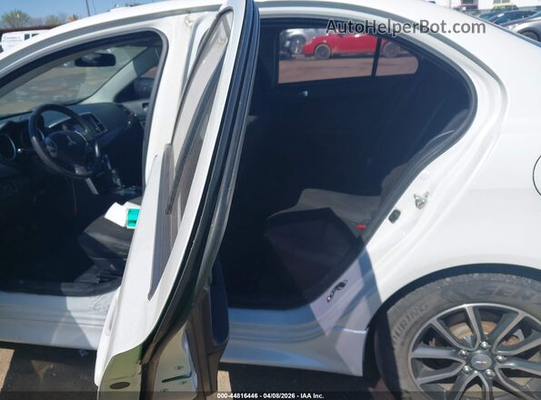 JA32U2FU3HU006672 2017 MITSUBISHI LANCER White 