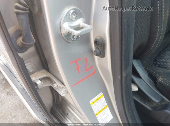 JA4AD3A32JZ064079 2018 MITSUBISHI OUTLANDER Silver Vista frontal