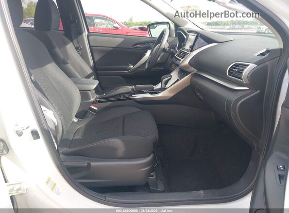 JA4AS3AA6JZ042106 2018 MITSUBISHI ECLIPSE CROSS White Widok wnętrza z przodu