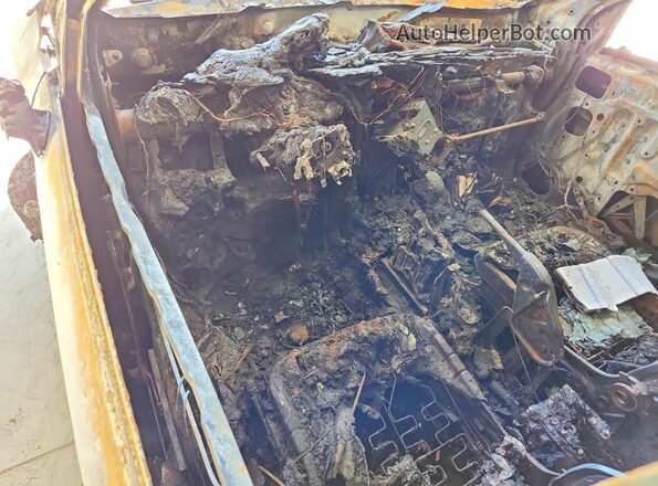 JA4AT3AA3JZ040648 2018 MITSUBISHI ECLIPSE Пожар Вид панели приборов