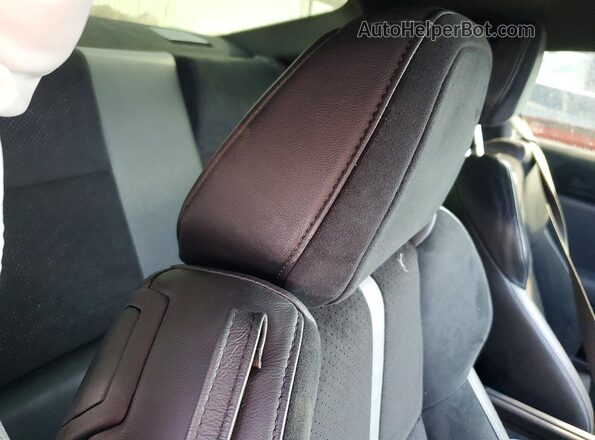 JF1ZNBE14P9752396 2023 TOYOTA GR Red Հետևի նստատեղերի տեսք