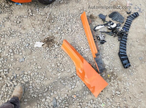 JF1ZNBG19P9755565 2023 TOYOTA GR86 Orange Շարժիչի բաժամունքի տեսք