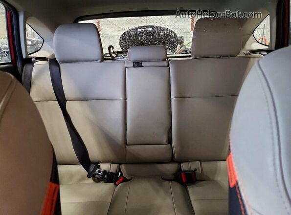 JF2GPANC7H8217045 2017 SUBARU CROSSTREK Red Widok tylnych siedzeń