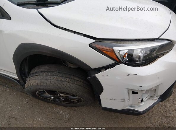 JF2GTAAC3JH234075 2018 SUBARU CROSSTREK White Вид спереду