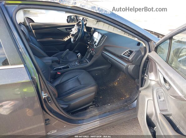 JF2GTHNC2NH259767 2022 SUBARU CROSSTREK Gray Front interior view