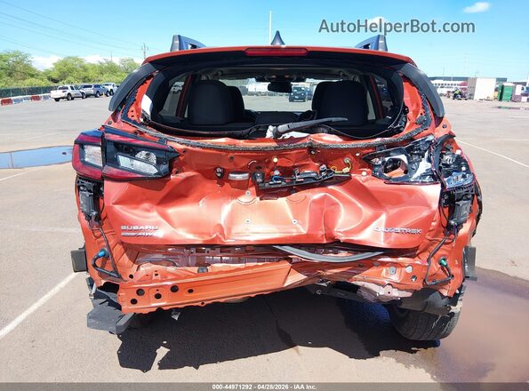 JF2GUADC4RH879337 2024 SUBARU CROSSTREK Orange Front view