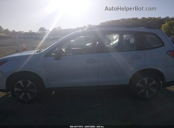 JF2SJABC0HH527666 2017 SUBARU FORESTER 2.5 White Սալոնի 360 աստիճան տեսք