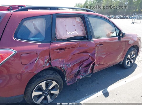 JF2SJABC2HH524140 2017 SUBARU FORESTER 2.5 Red Widok z przodu