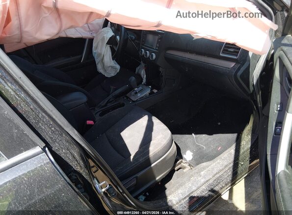 JF2SJABC2JH466195 2018 SUBARU FORESTER 2.5 Black Front interior view